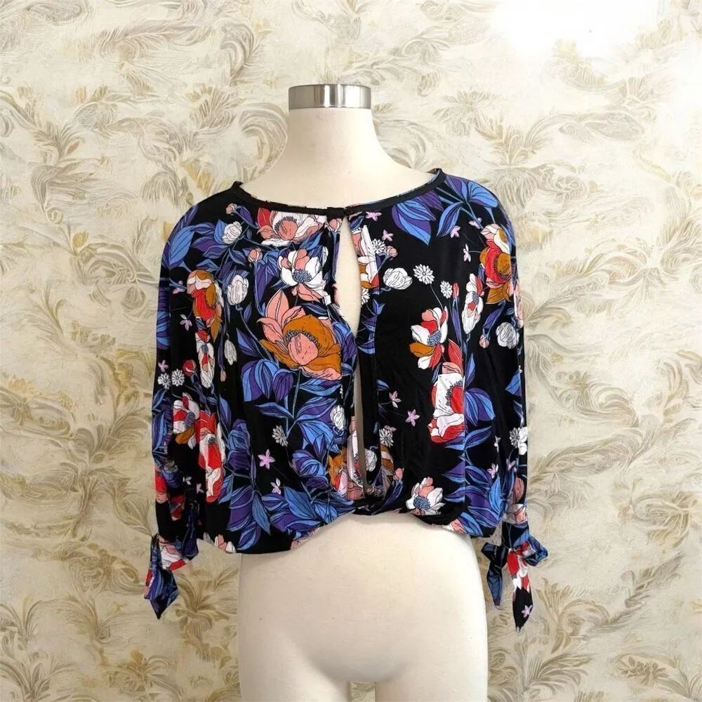 Free People Floral Black Blue Cropped Top Keyhole Tie XS Peasant NWT